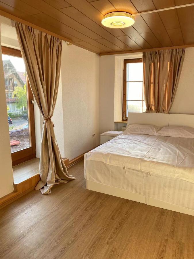 Panda Royal Klettgau Hotel Erzingen Bagian luar foto